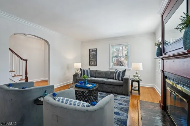 $725,000 | 11 Overlook Terrace, Maplewood, NJ 07040