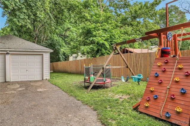 $155,000 | 33 Genesee Street, Mount Morris, NY 14510