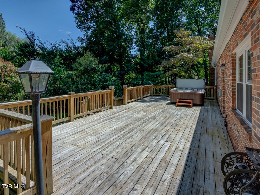 412 Rovan Drive Johnson City, TN 37601 - Photo 17 of 63 412 Rovan Dr MLS017