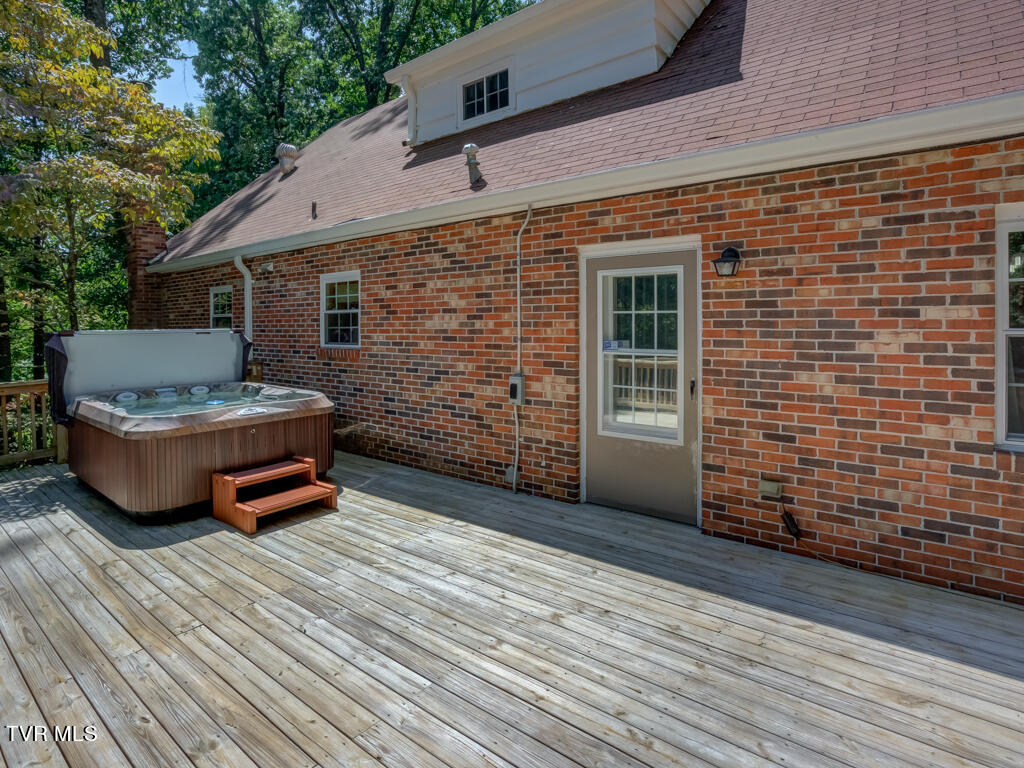 412 Rovan Drive Johnson City, TN 37601 - Photo 18 of 63 412 Rovan Dr MLS018