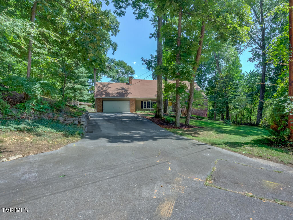 412 Rovan Drive Johnson City, TN 37601 - Photo 2 of 63 412 Rovan Dr MLS002