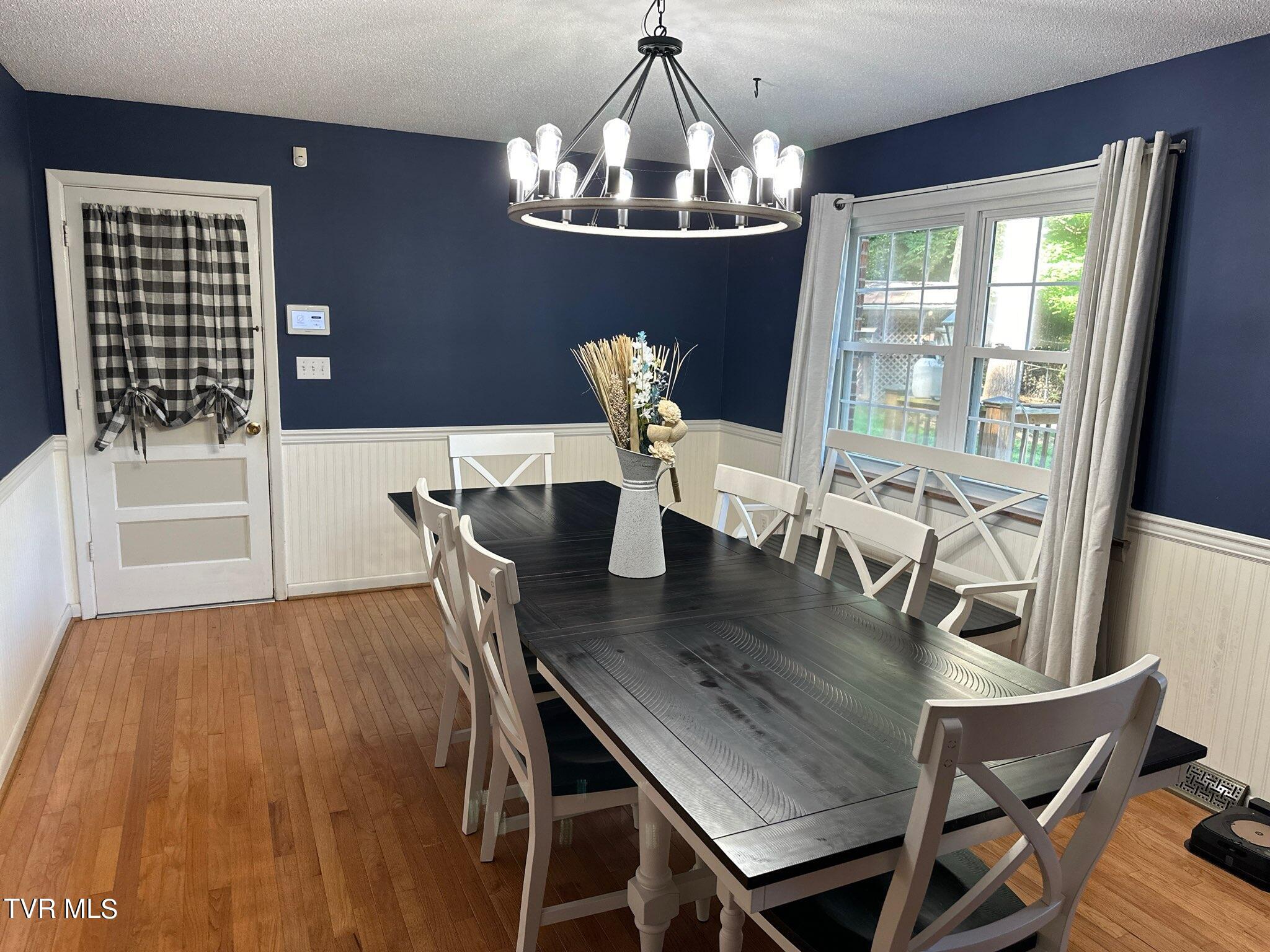 412 Rovan Drive Johnson City, TN 37601 - Photo 36 of 63 412 rovan dining 4