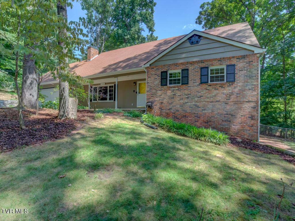 412 Rovan Drive Johnson City, TN 37601 - Photo 4 of 63 412 Rovan Dr MLS004