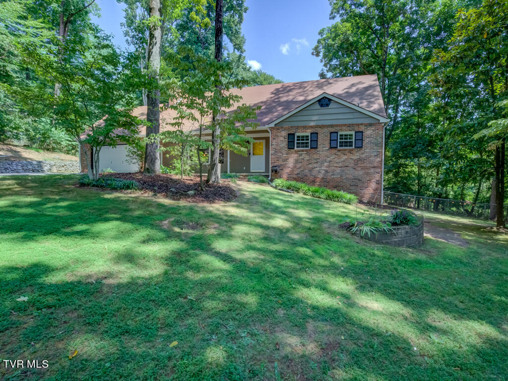 412 Rovan Drive Johnson City, TN 37601 - Photo 5 of 63 412 Rovan Dr MLS005