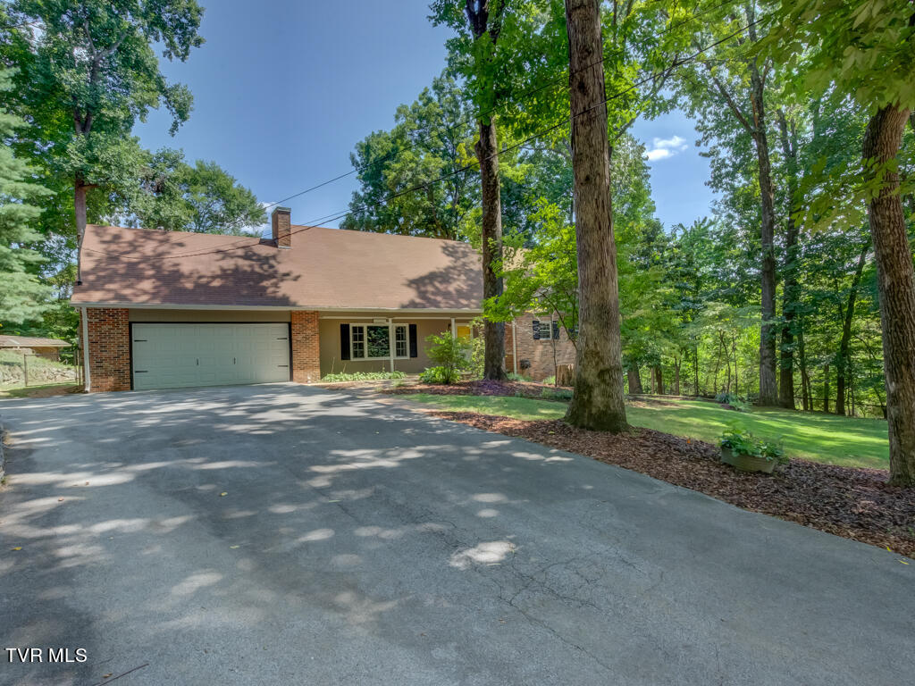 412 Rovan Drive Johnson City, TN 37601 - Photo 6 of 63 412 Rovan Dr MLS006