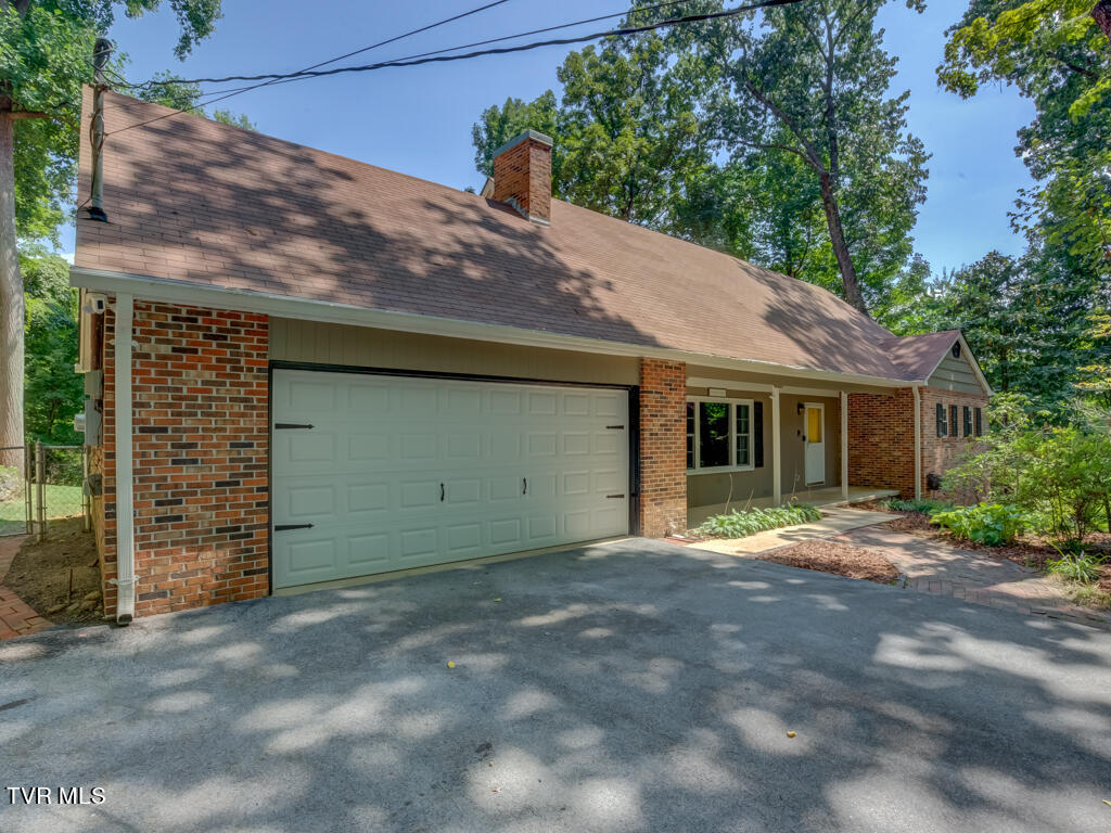 412 Rovan Drive Johnson City, TN 37601 - Photo 7 of 63 412 Rovan Dr MLS007