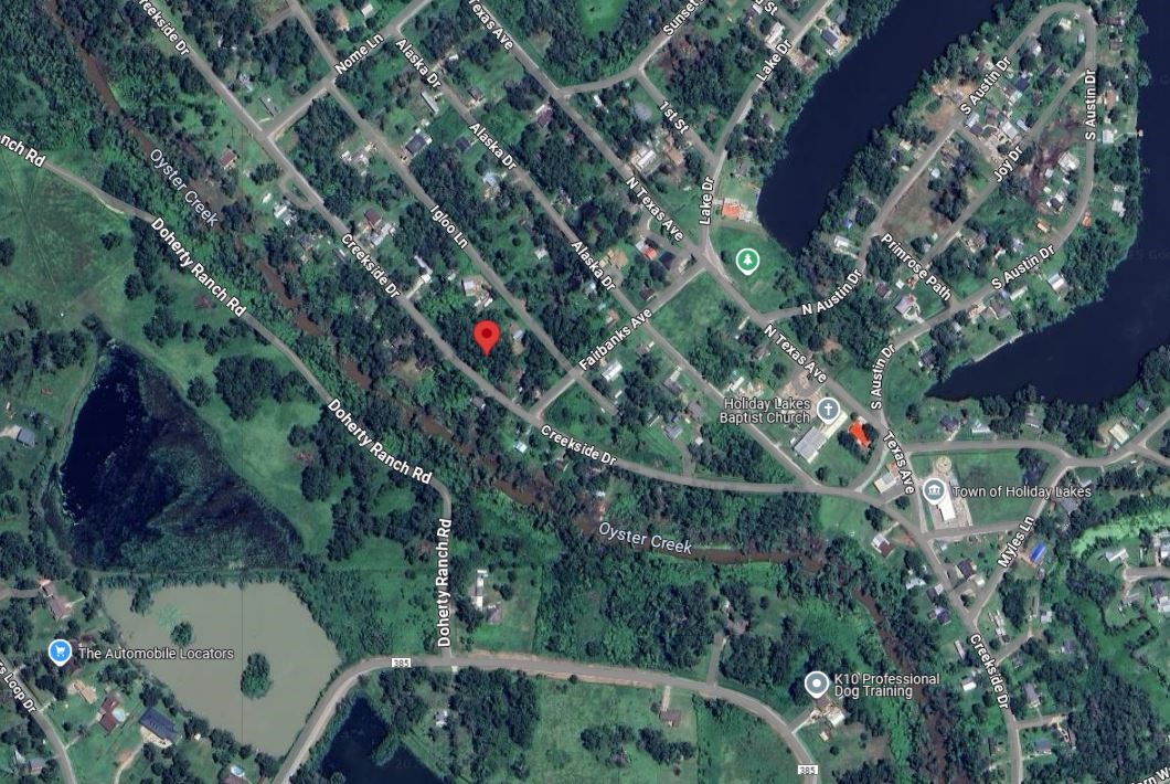 0 Creekside Drive Angleton, TX 77515 - Photo 5 of 5 a backyard of a house with lots of green space