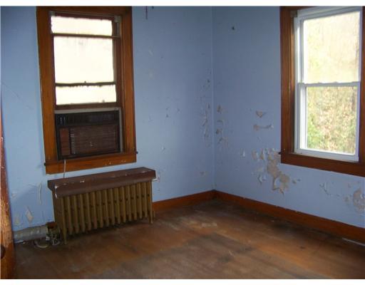 423 Valley Road Ambridge, PA 15003 - Photo 4 of 7 Other.