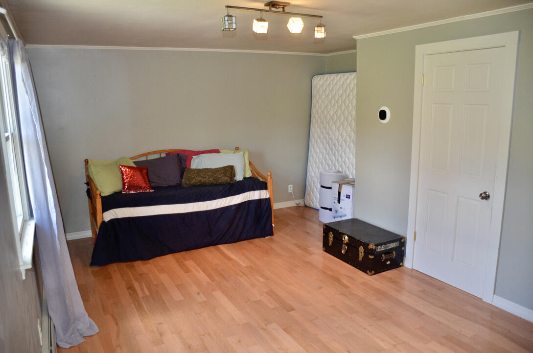 89 Cross Lane Belfast, ME 04915 - Photo 18 of 26 spare bedroom