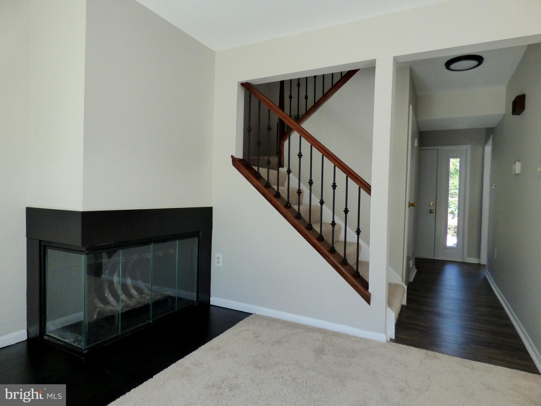 11549 Hearthstone Court Reston, VA 20191 - Photo 3 of 35