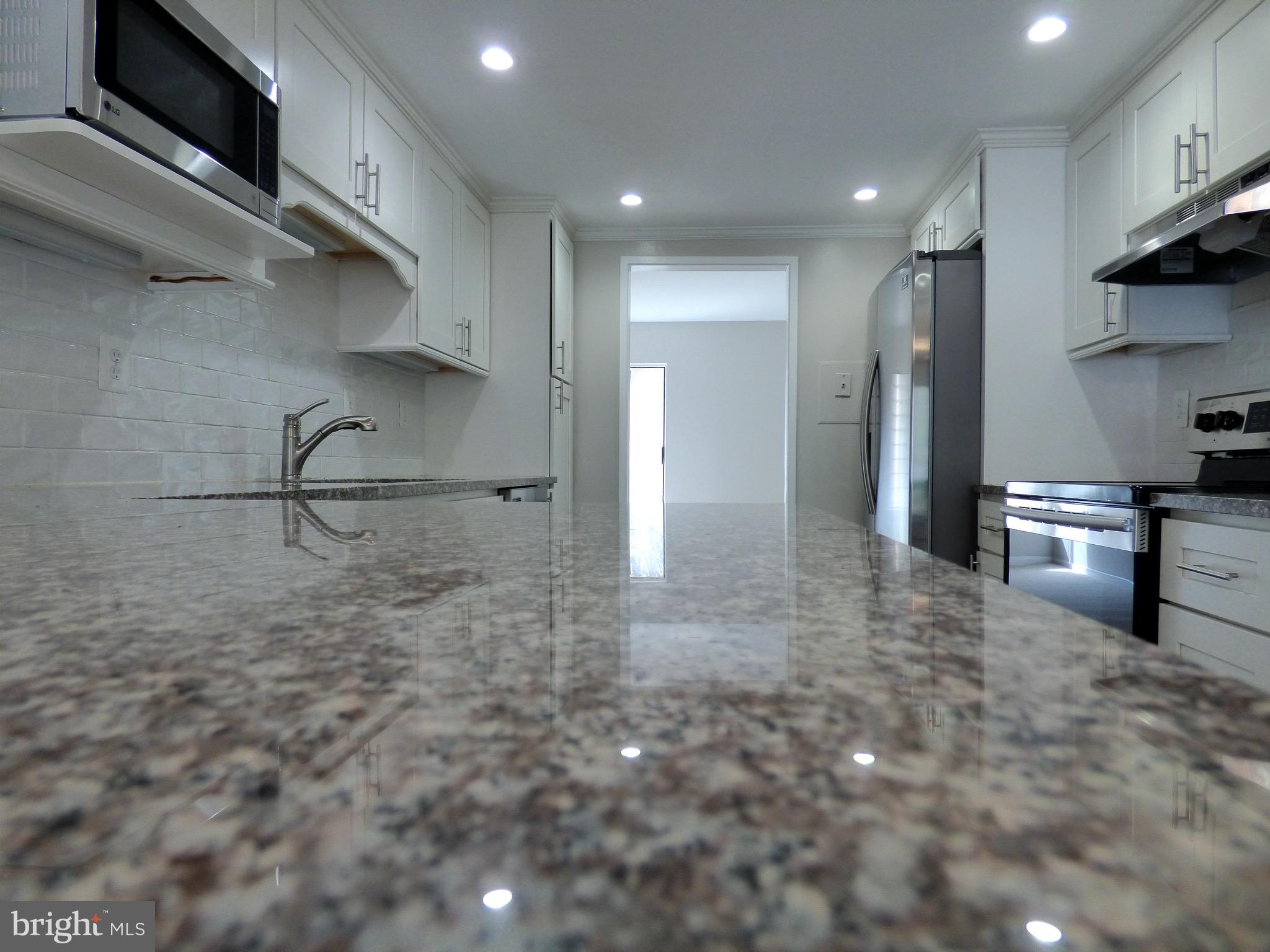 11549 Hearthstone Court Reston, VA 20191 - Photo 6 of 35