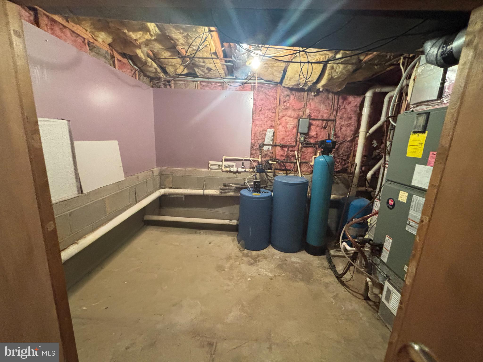 3160 Rolling Road Edgewater, MD 21037 - Photo 36 of 59 Lower-Level Utility / storage