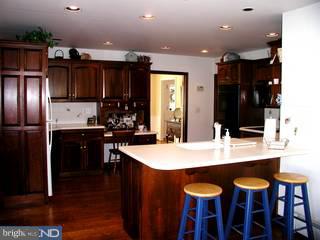 934 Newtown Road Villanova, PA 19085 - Photo 3 of 6