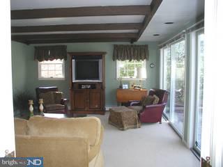 934 Newtown Road Villanova, PA 19085 - Photo 5 of 6