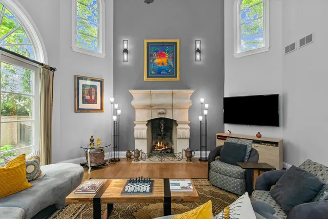 $3,175,000 | 697 Bluff Road, Lake Bluff, IL 60044