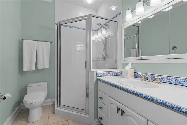 $3,175,000 | 697 Bluff Road, Lake Bluff, IL 60044