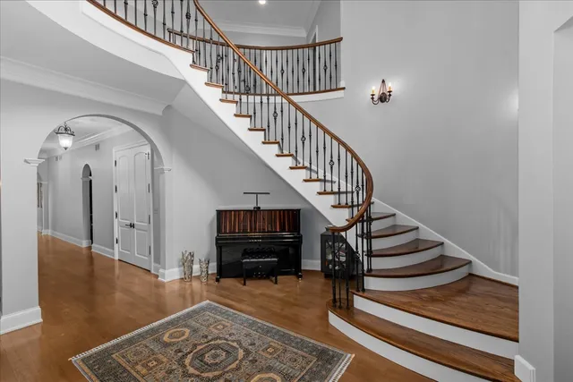 $3,175,000 | 697 Bluff Road, Lake Bluff, IL 60044