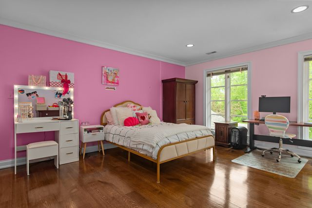 $3,175,000 | 697 Bluff Road, Lake Bluff, IL 60044