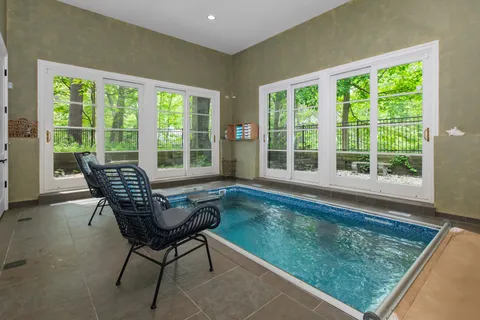 $3,175,000 | 697 Bluff Road, Lake Bluff, IL 60044