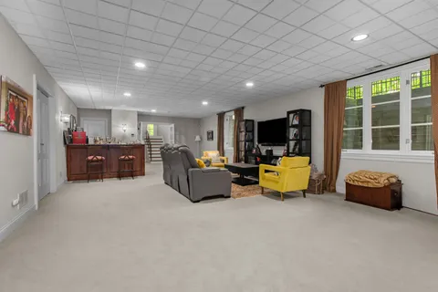 $3,175,000 | 697 Bluff Road, Lake Bluff, IL 60044