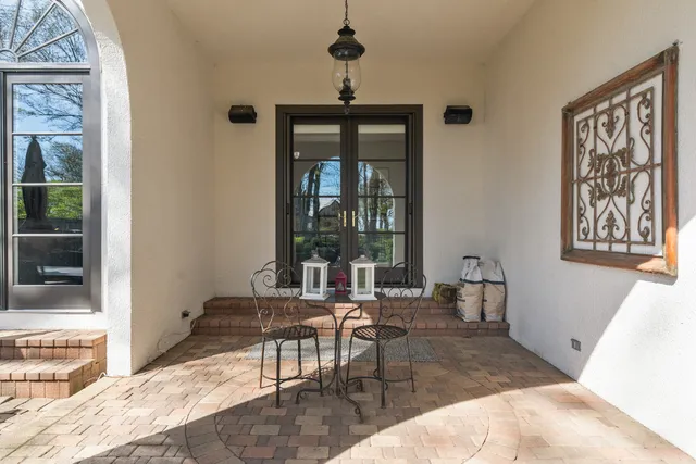 $3,175,000 | 697 Bluff Road, Lake Bluff, IL 60044