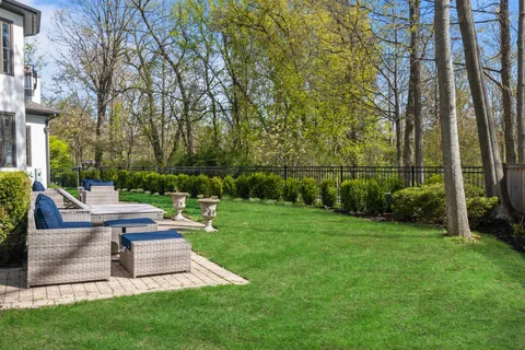 $3,175,000 | 697 Bluff Road, Lake Bluff, IL 60044