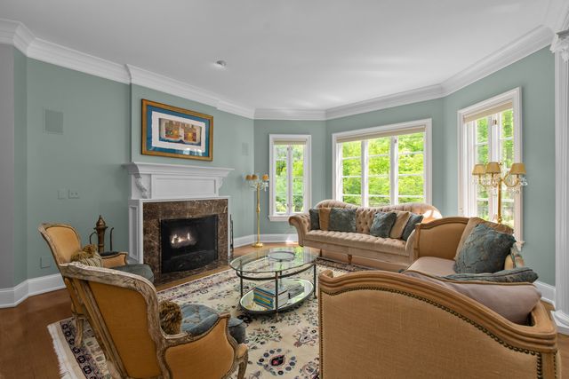 $3,175,000 | 697 Bluff Road, Lake Bluff, IL 60044