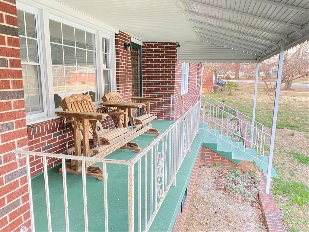 101 Jones Circle Iva, SC 29655 - Photo 3 of 17 front porch