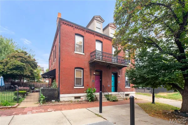 $2,000 | 815 Rutger Street, Unit FRONT, St. Louis, MO 63104