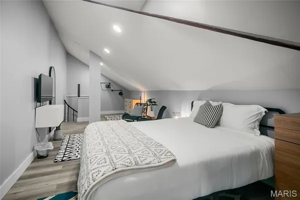 $2,000 | 815 Rutger Street, Unit FRONT, St. Louis, MO 63104