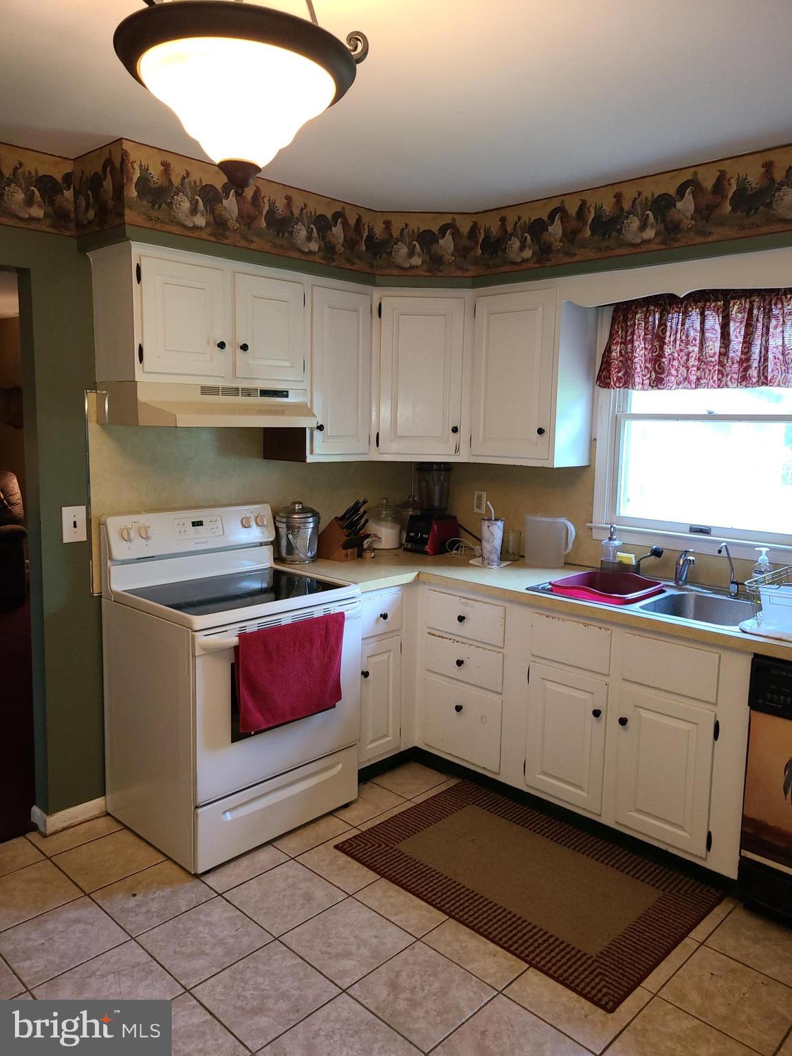 281 Lincoln Road Pilesgrove, NJ 08098 - Photo 4 of 29 Gallery Image 4