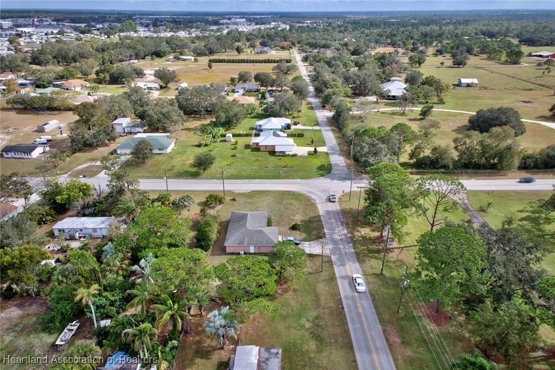 1700 Schlosser Road Sebring, FL 33870 - Photo 37 of 40 an aerial view of residential houses with outdoor space