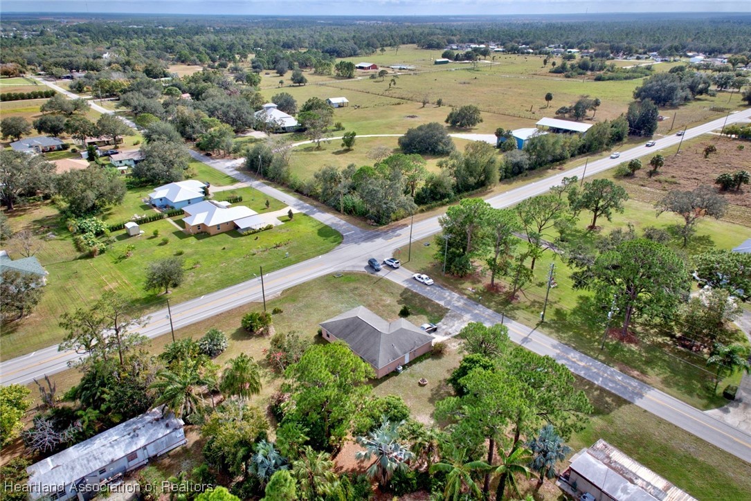 1700 Schlosser Road Sebring, FL 33870 - Photo 38 of 40 an aerial view of residential houses with outdoor space