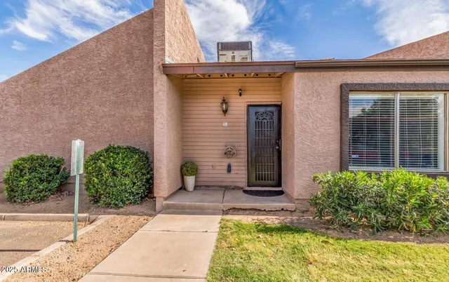 $229,900 | 629 North Mesa Drive, Unit 18, Mesa, AZ 85201