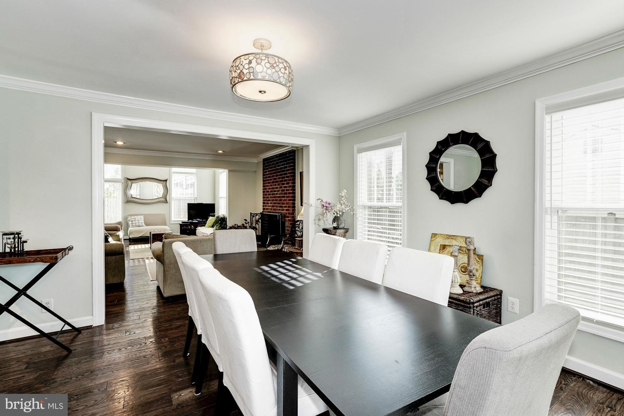 2913 Chain Bridge Road Oakton, VA 22124 - Photo 5 of 30 Dining Room