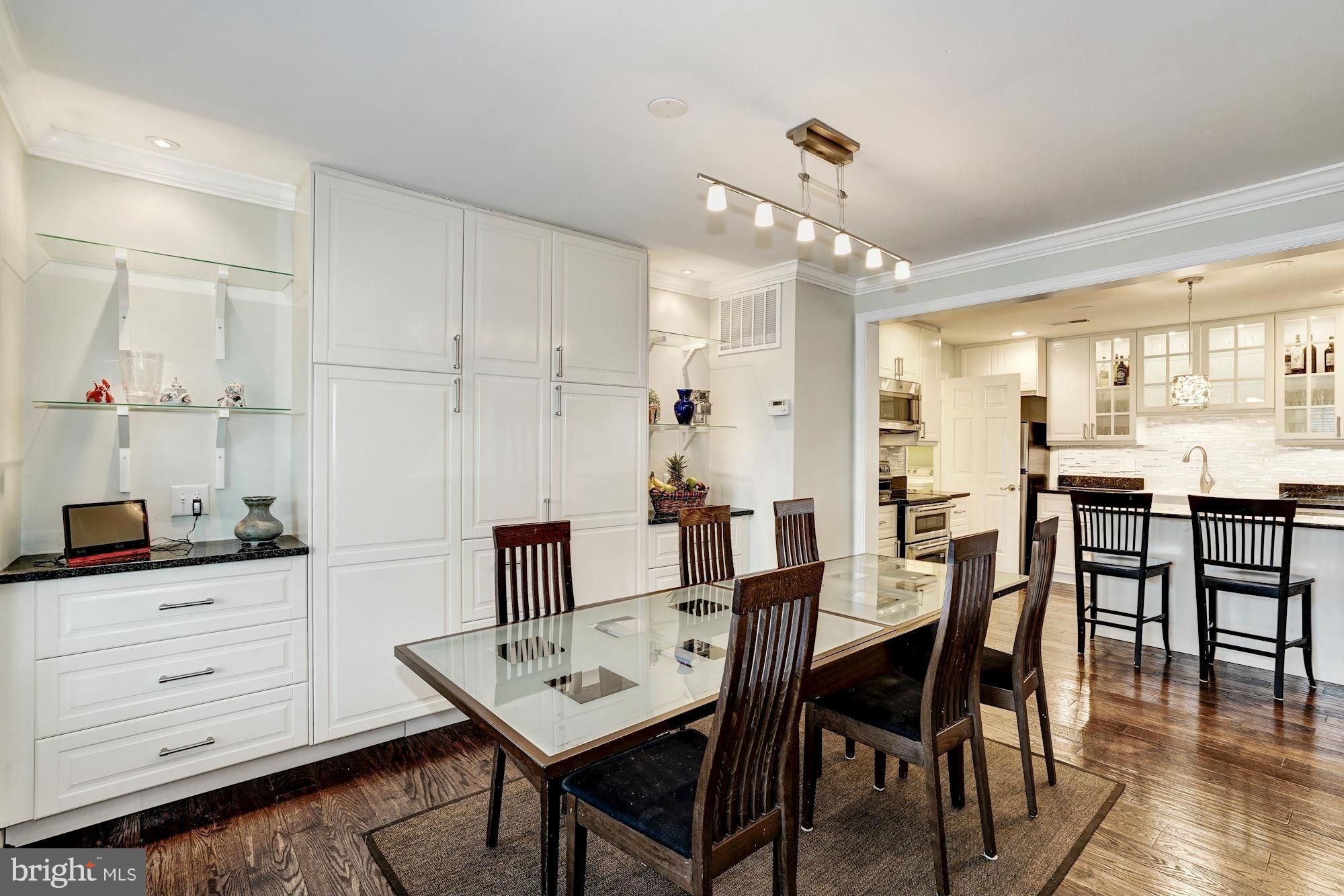 2913 Chain Bridge Road Oakton, VA 22124 - Photo 8 of 30 Dining Room