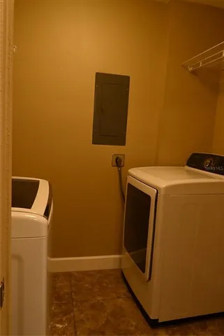 $1,700 | 2700 Cove Cay Drive, Unit 2D, Clearwater, FL 33760