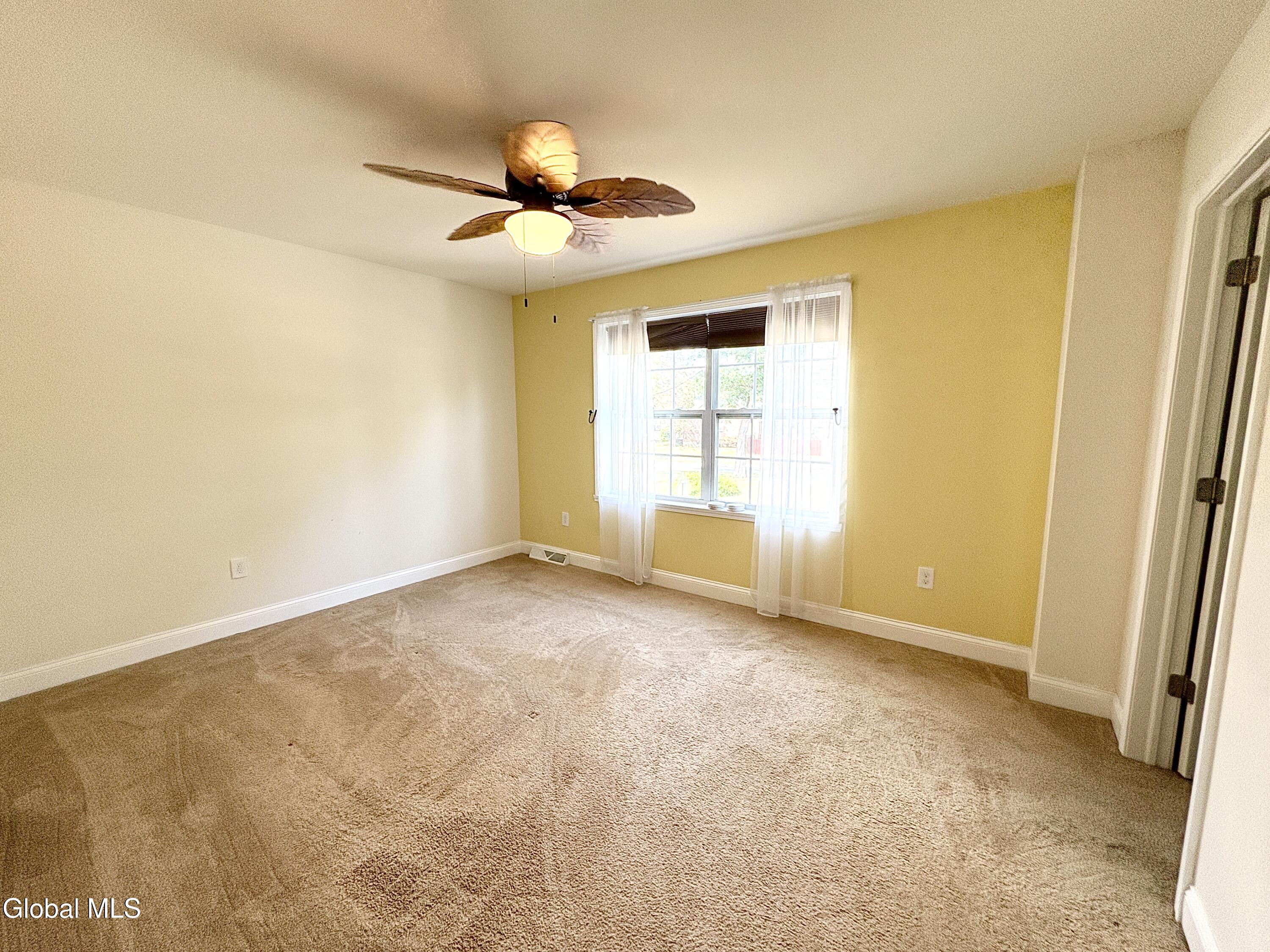 2820 Olean Street Schenectady, NY 12306 - Photo 13 of 22 IMG_6505