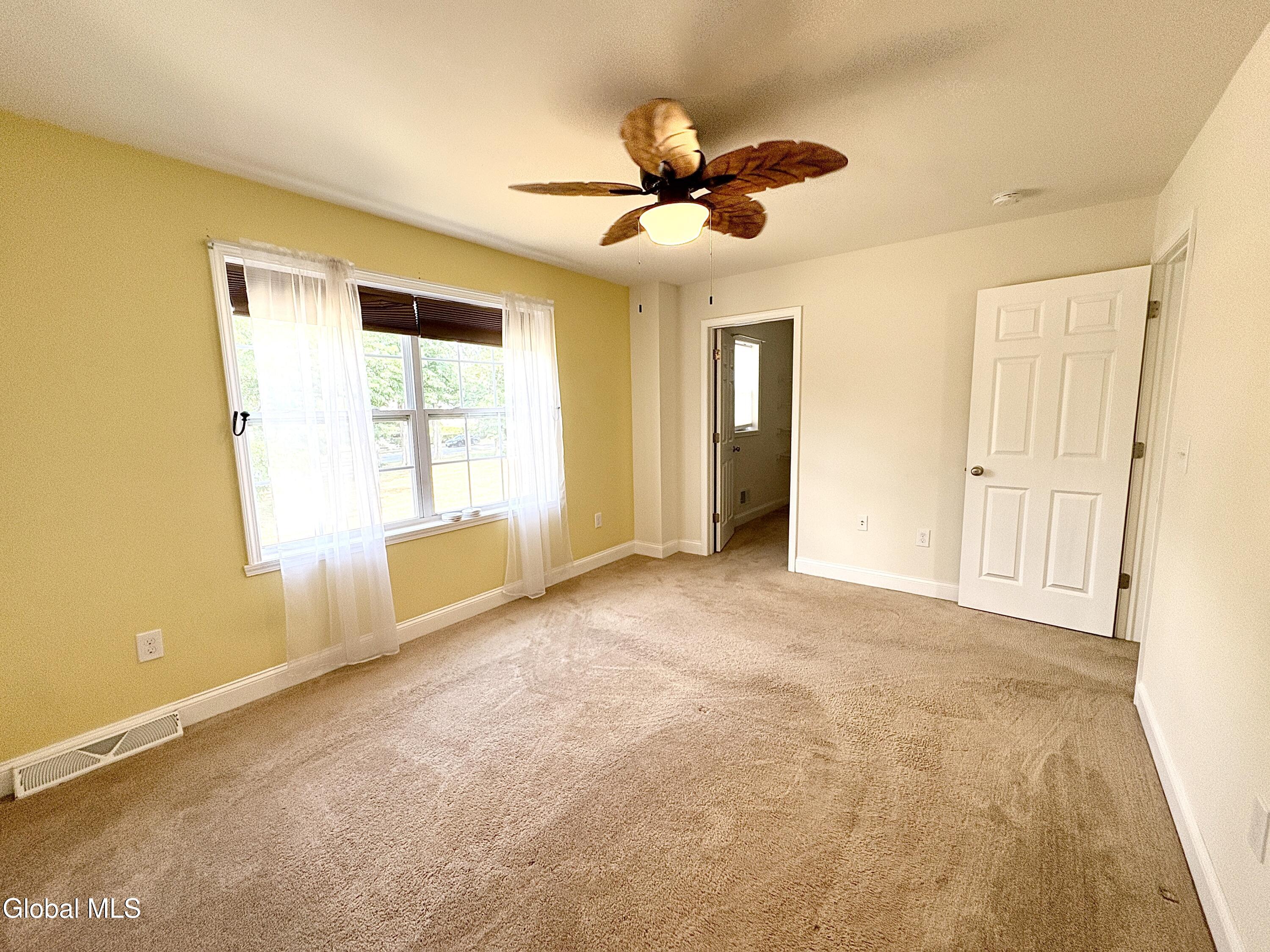 2820 Olean Street Schenectady, NY 12306 - Photo 14 of 22 IMG_6506