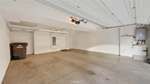a view of a garage