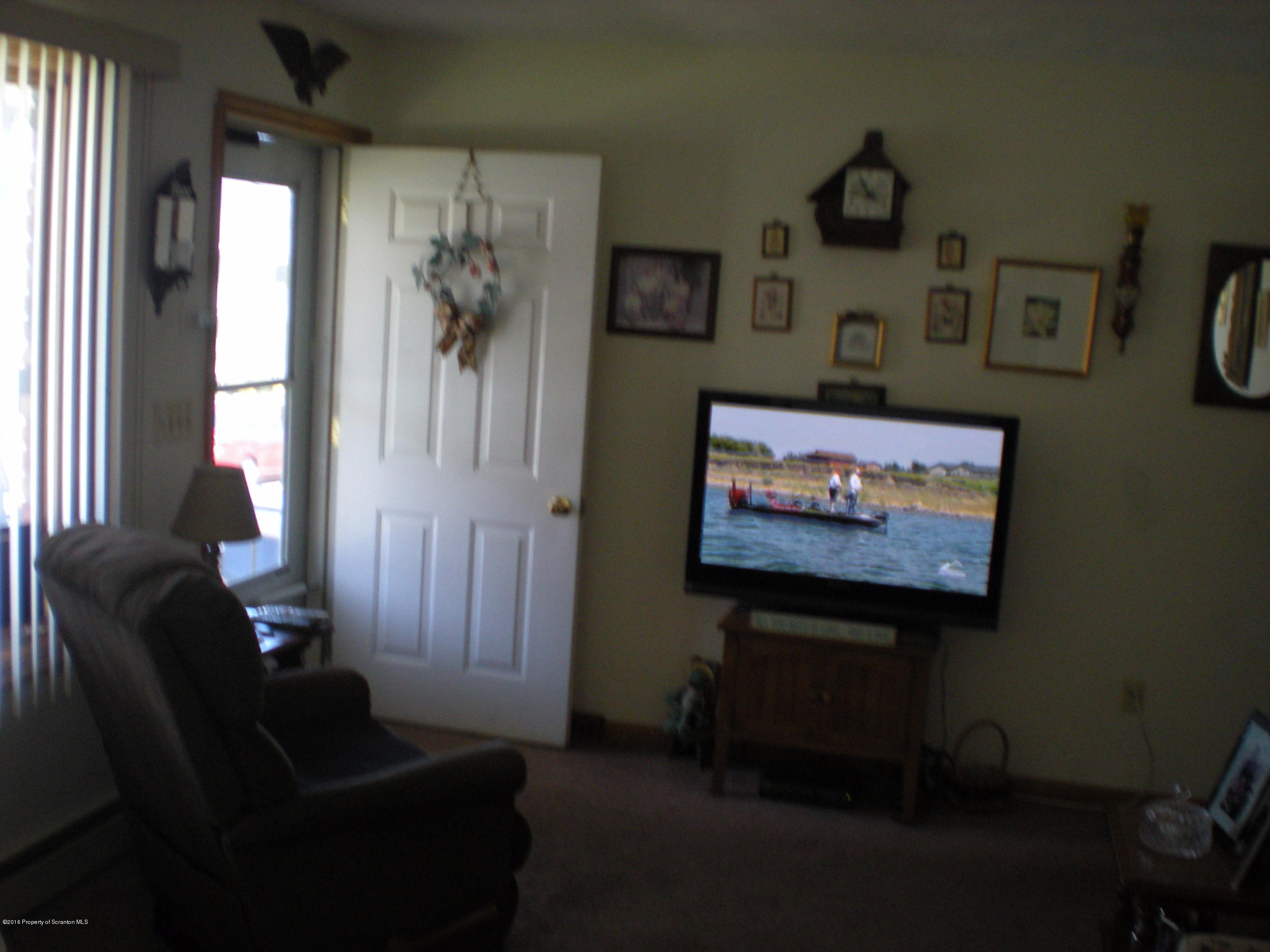 921 Ralph Lane Moosic, PA 18507 - Photo 12 of 32 Gallery Image 12