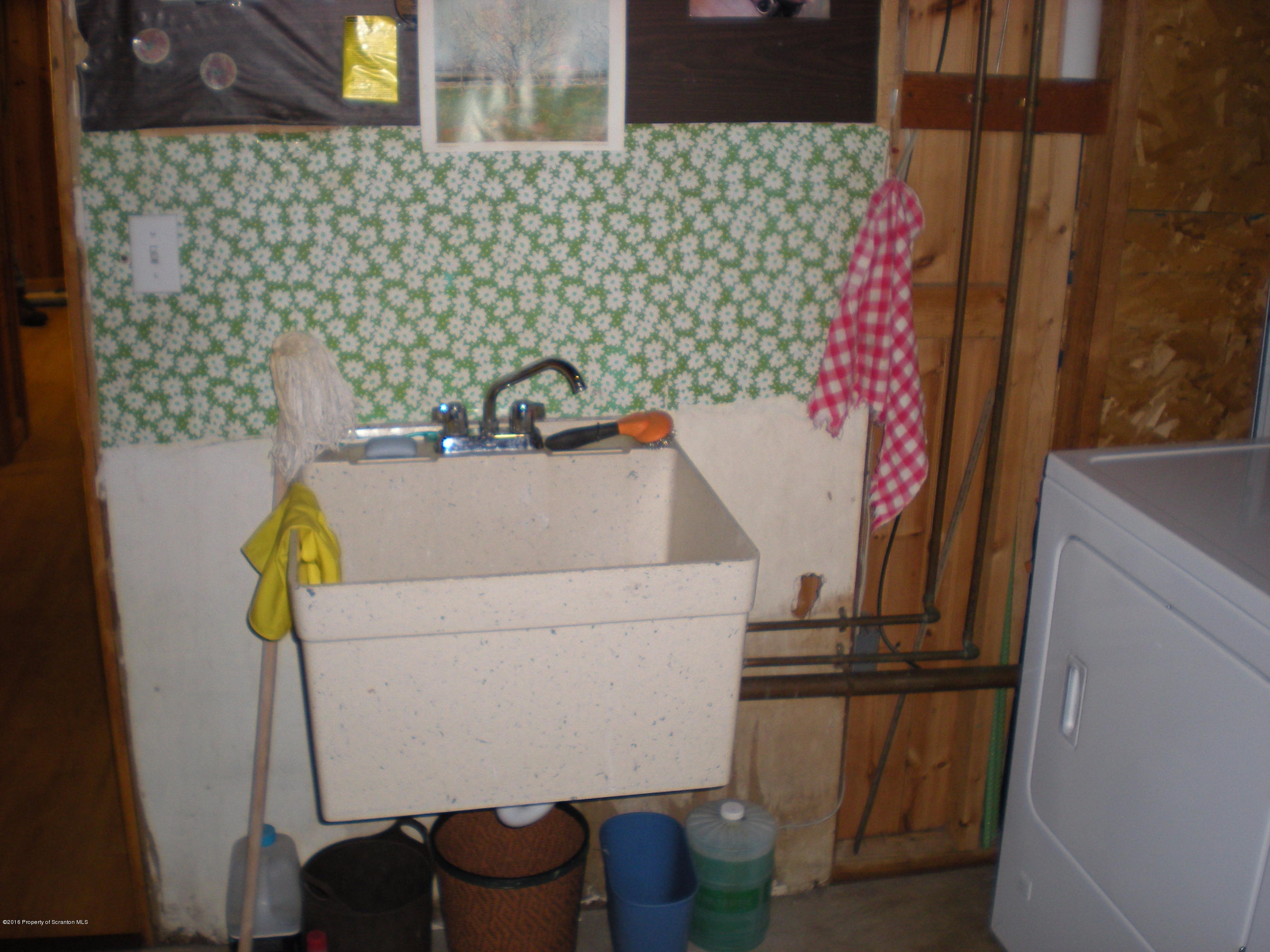 921 Ralph Lane Moosic, PA 18507 - Photo 32 of 32 Gallery Image 32