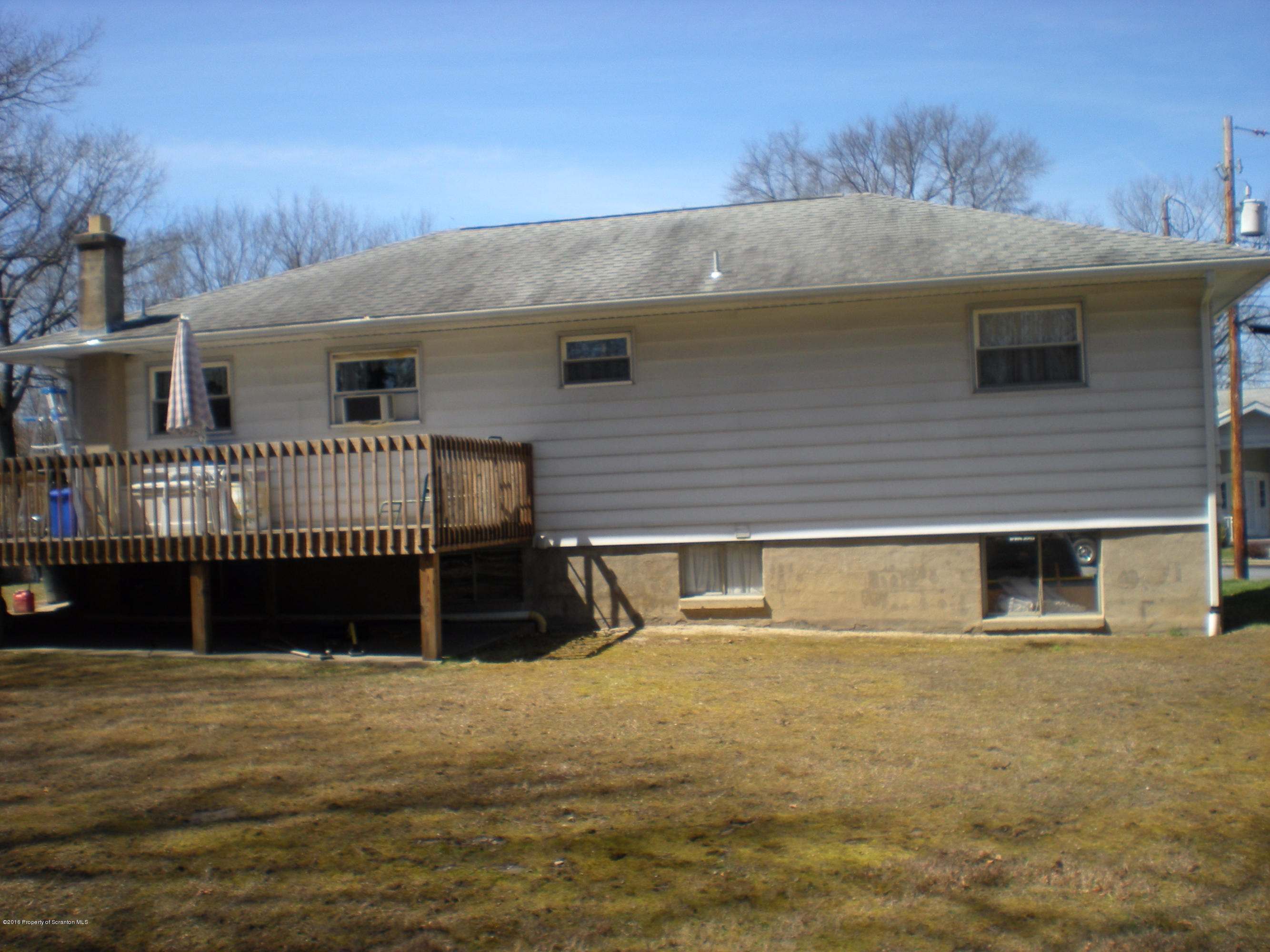 921 Ralph Lane Moosic, PA 18507 - Photo 5 of 32 Gallery Image 5