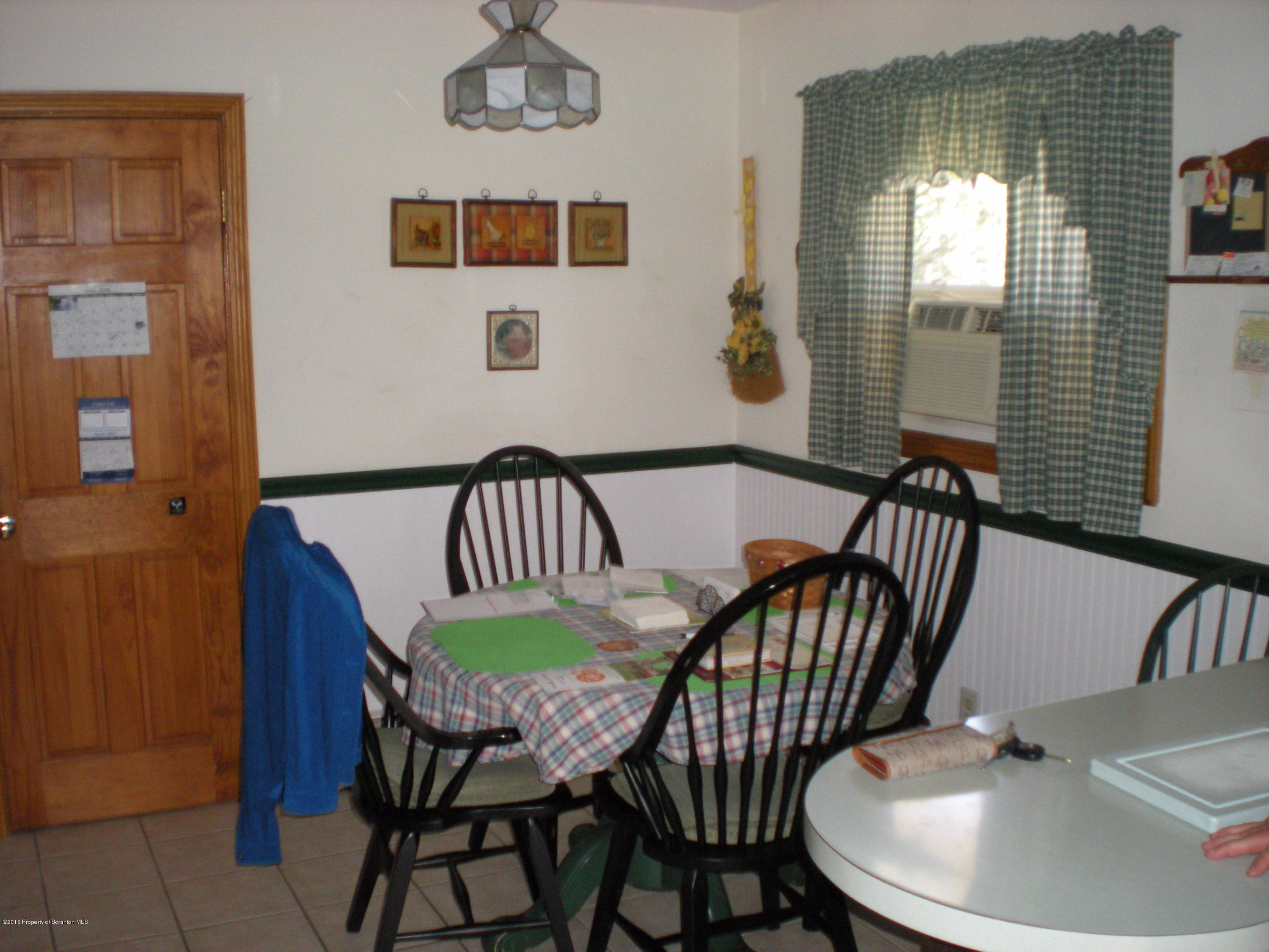 921 Ralph Lane Moosic, PA 18507 - Photo 8 of 32 Gallery Image 8