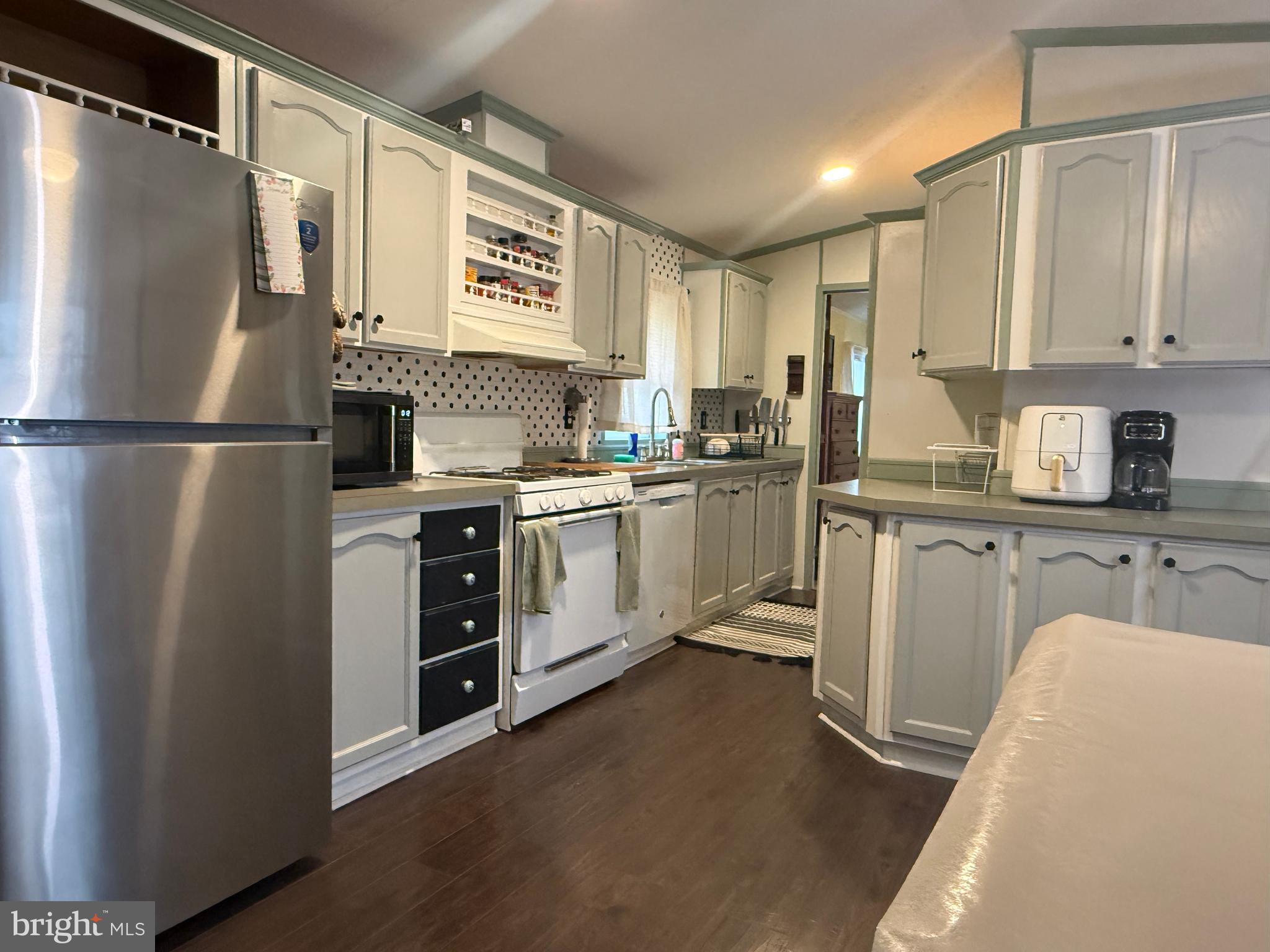 248 Harding Highway Newfield, NJ 08344 - Photo 8 of 19