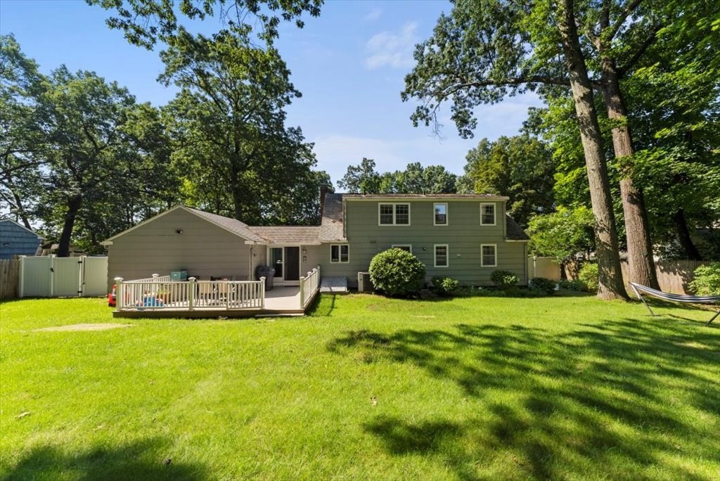 128 Hadley Street Springfield, MA 01118 - Photo 2 of 19