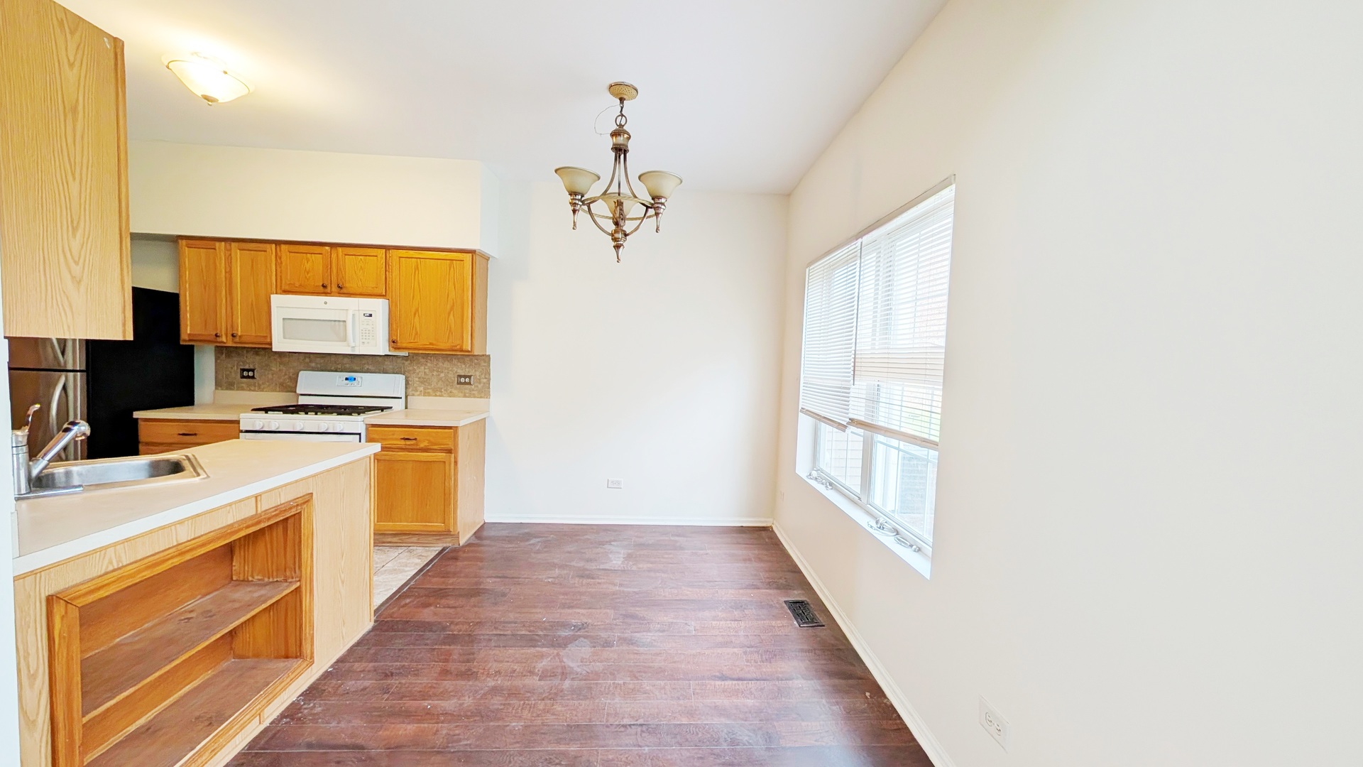 4037 Oak Tree Lane Plainfield, IL 60586 - Photo 5 of 12