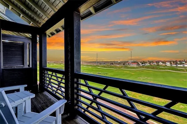 $999,000 | 168 Spanish Dagger Lane, Port Aransas, TX 78373