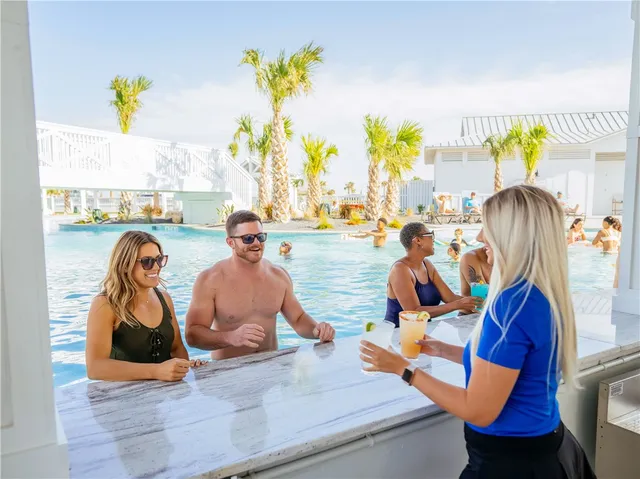 $999,000 | 168 Spanish Dagger Lane, Port Aransas, TX 78373