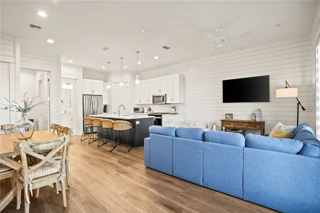 $999,000 | 168 Spanish Dagger Lane, Port Aransas, TX 78373